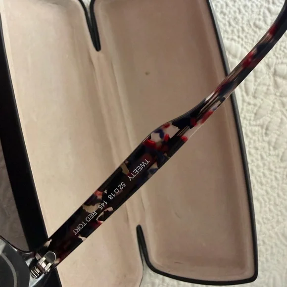 Tweety Red Tort Frames - Picture 7 of 8